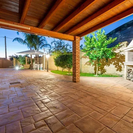 Monolocale Garden בית נופש *