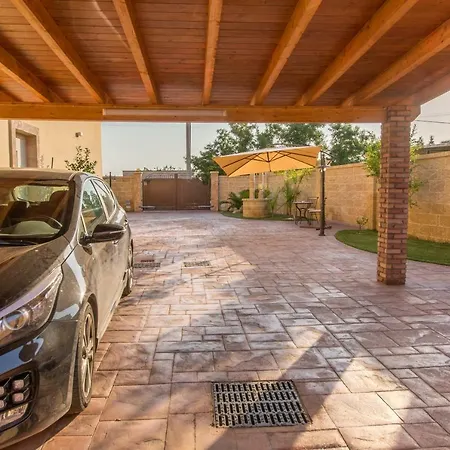 בית נופש Monolocale Garden