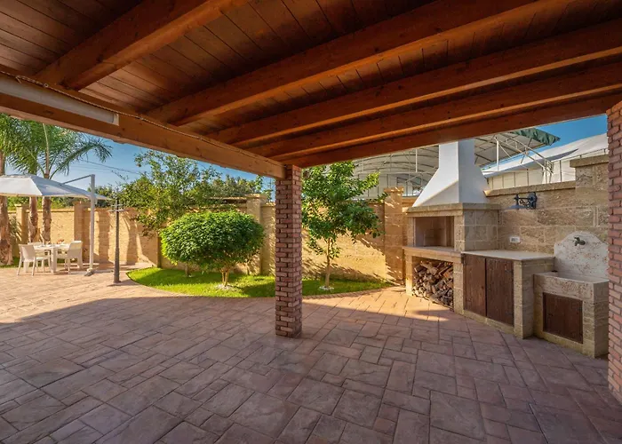 Monolocale Garden بيت للعطل *